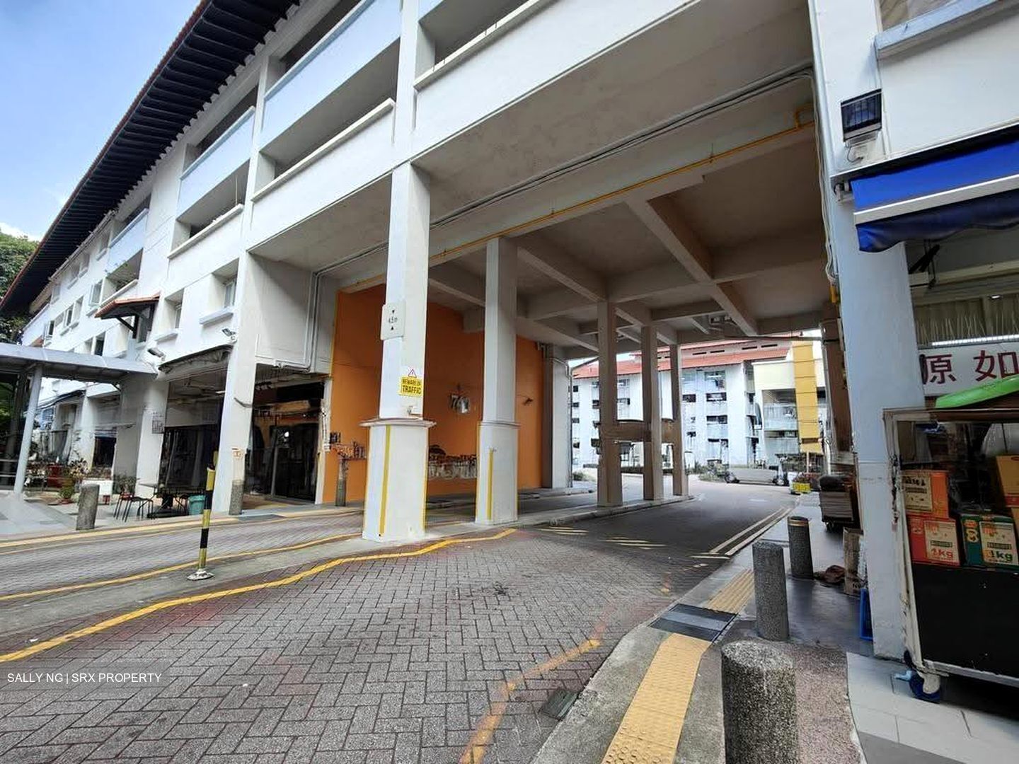 Bedok Reservoir Road (D16), Shop House #625899391